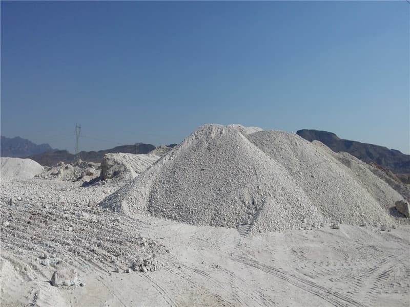 raw bentonite ore mining